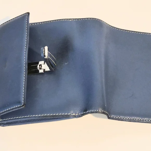 Coach Light Blue Leather Clasp Wallet - Picture 6 of 8